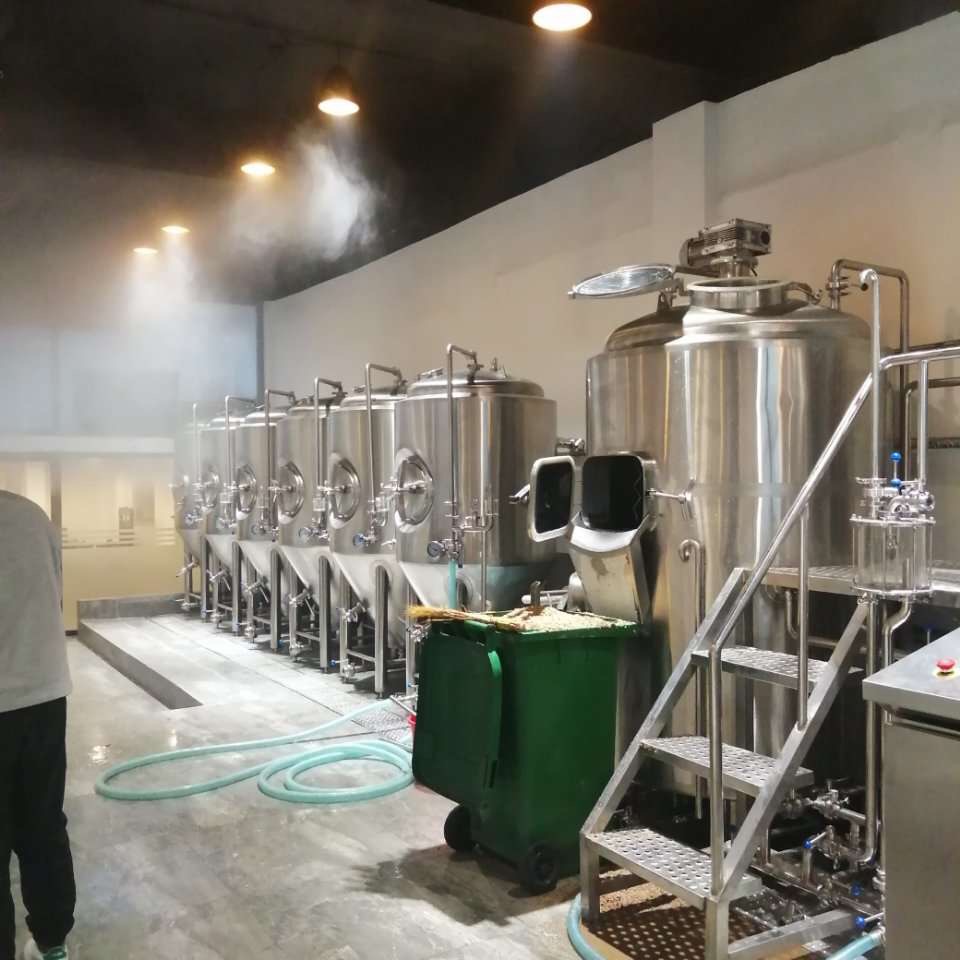 啤酒屋精釀啤酒設(shè)備 啤酒屋精釀啤酒設(shè)備